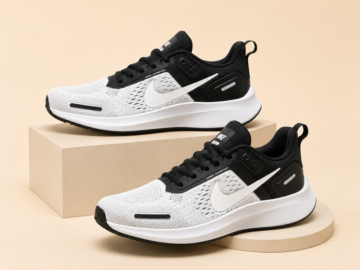 NIKE ZOOMX Beyaz Arkası Siyah