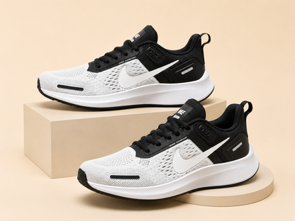 NIKE ZOOMX Beyaz Arkası Siyah
