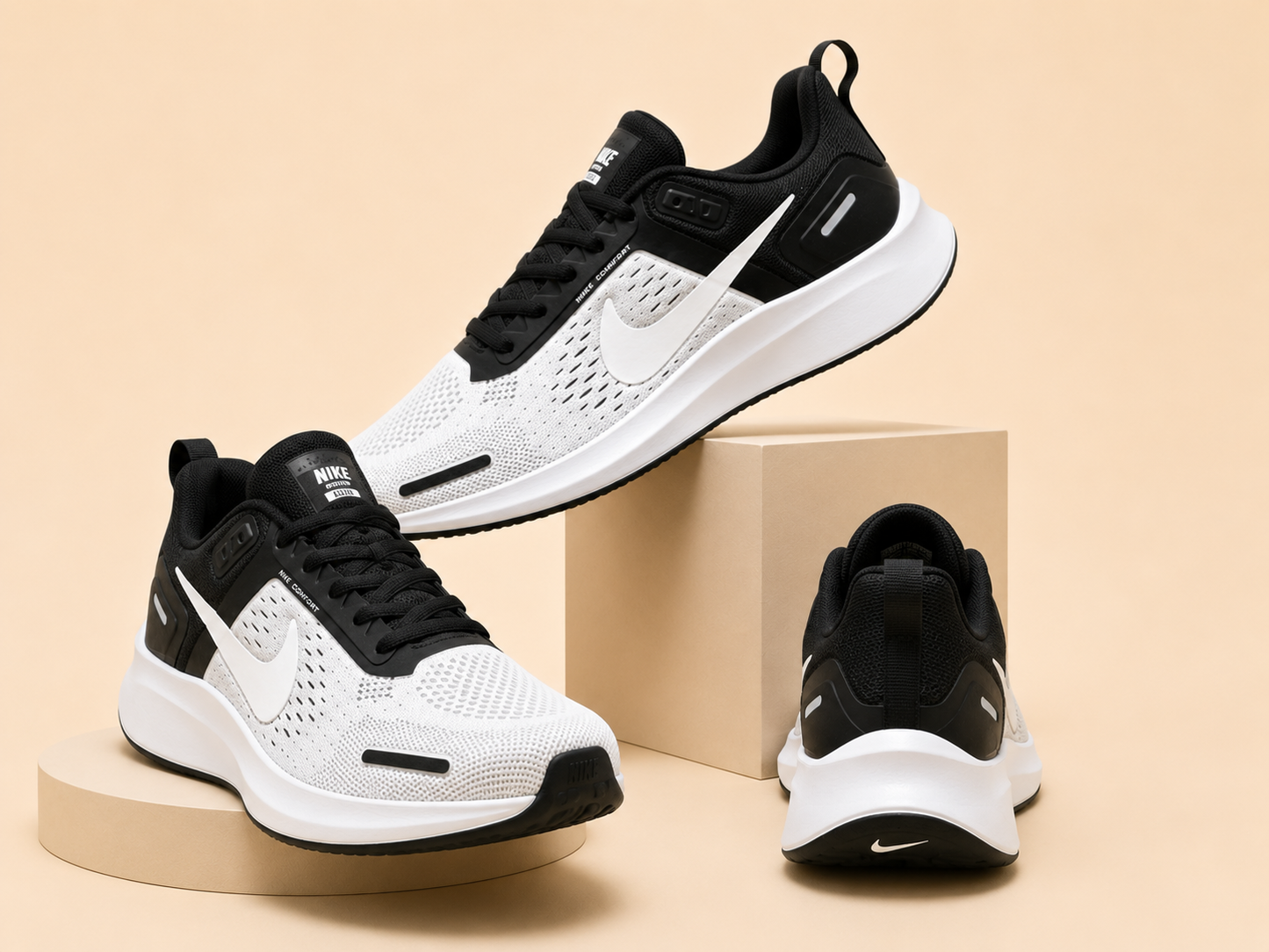 NIKE ZOOMX Beyaz Arkası Siyah